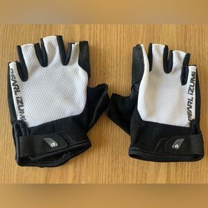 Pearl Izumi Black and White Cycling Gloves